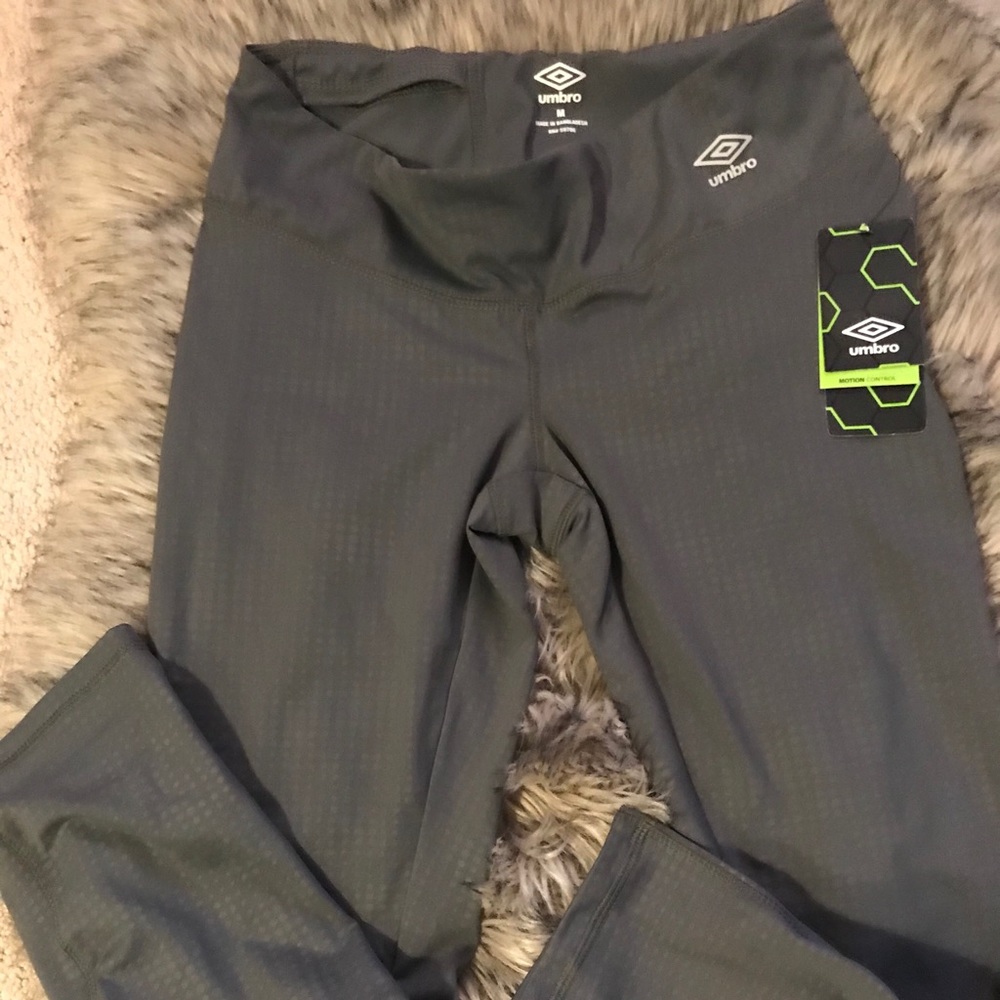 ❤️❤️ UMBRO WORKOUT LEGGINGS ❤️❤️